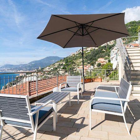 Apartamento Casa Grimaldi - Terrace & Sea View Ventimiglia Exterior foto