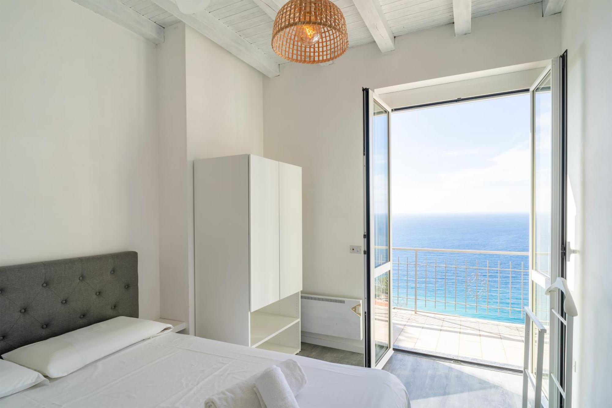 Apartamento Casa Grimaldi - Terrace & Sea View Ventimiglia Exterior foto
