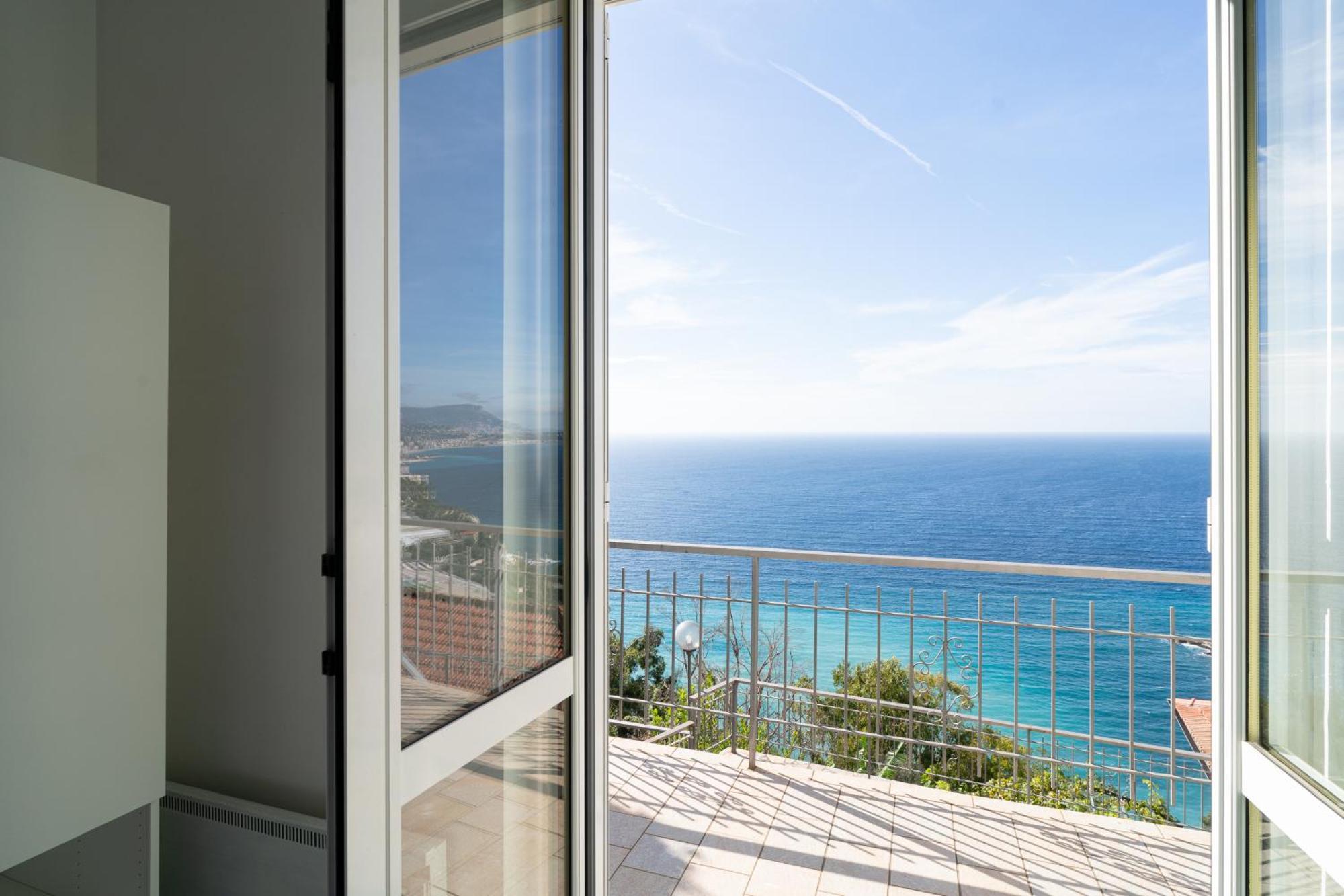 Apartamento Casa Grimaldi - Terrace & Sea View Ventimiglia Exterior foto