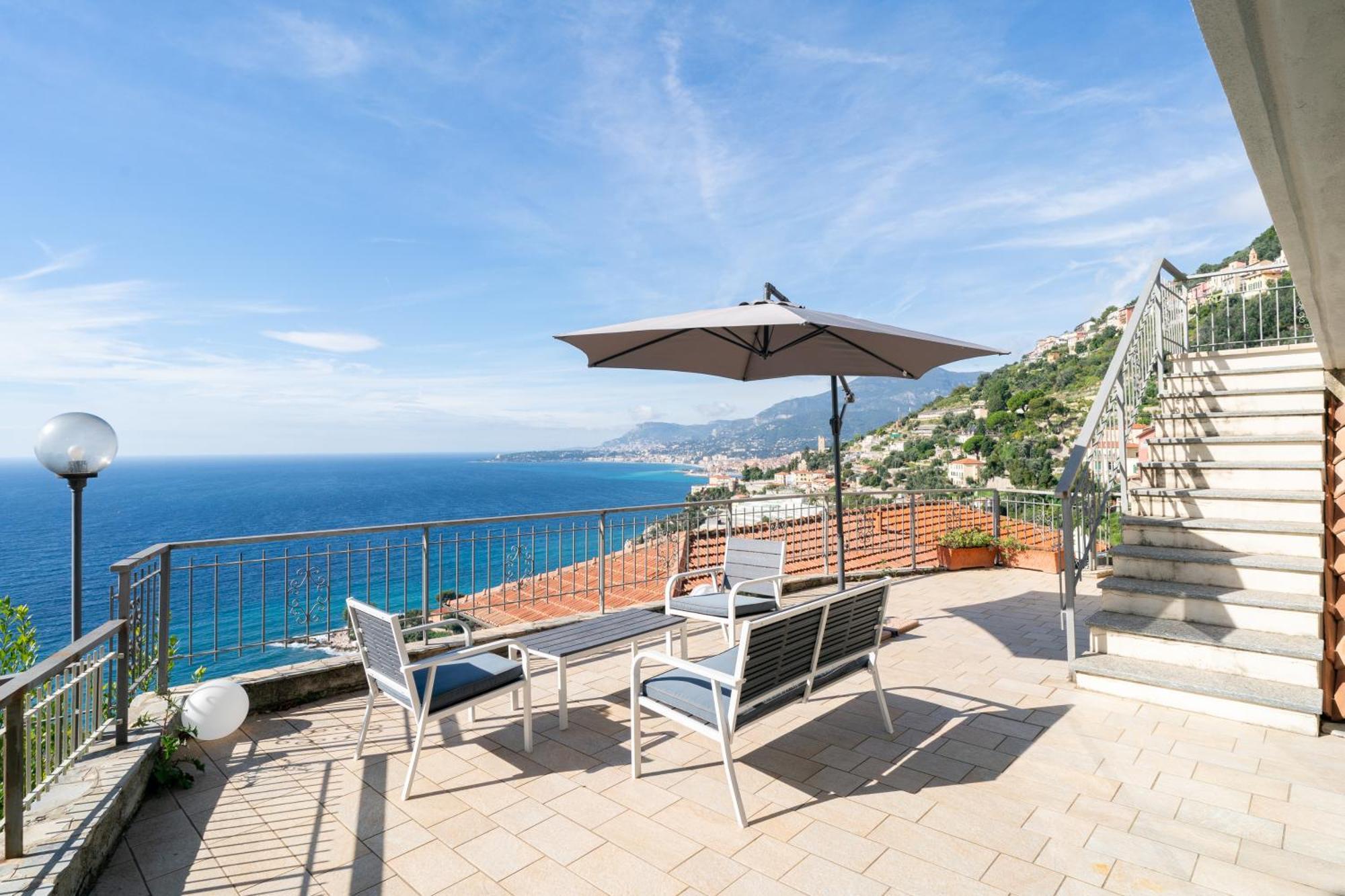 Apartamento Casa Grimaldi - Terrace & Sea View Ventimiglia Exterior foto